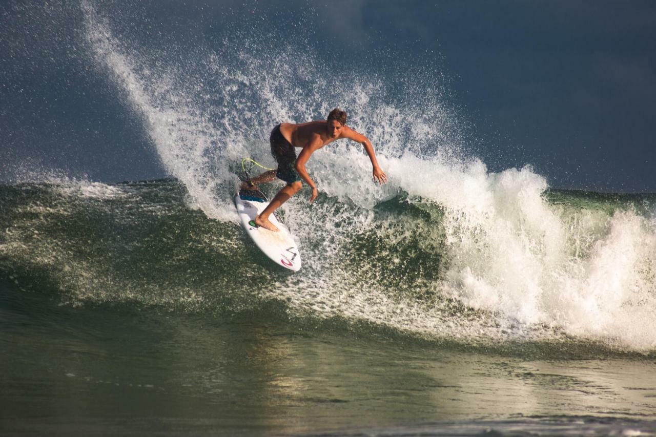 The Spot Surfcamp Hotel Biscarrosse Bagian luar foto